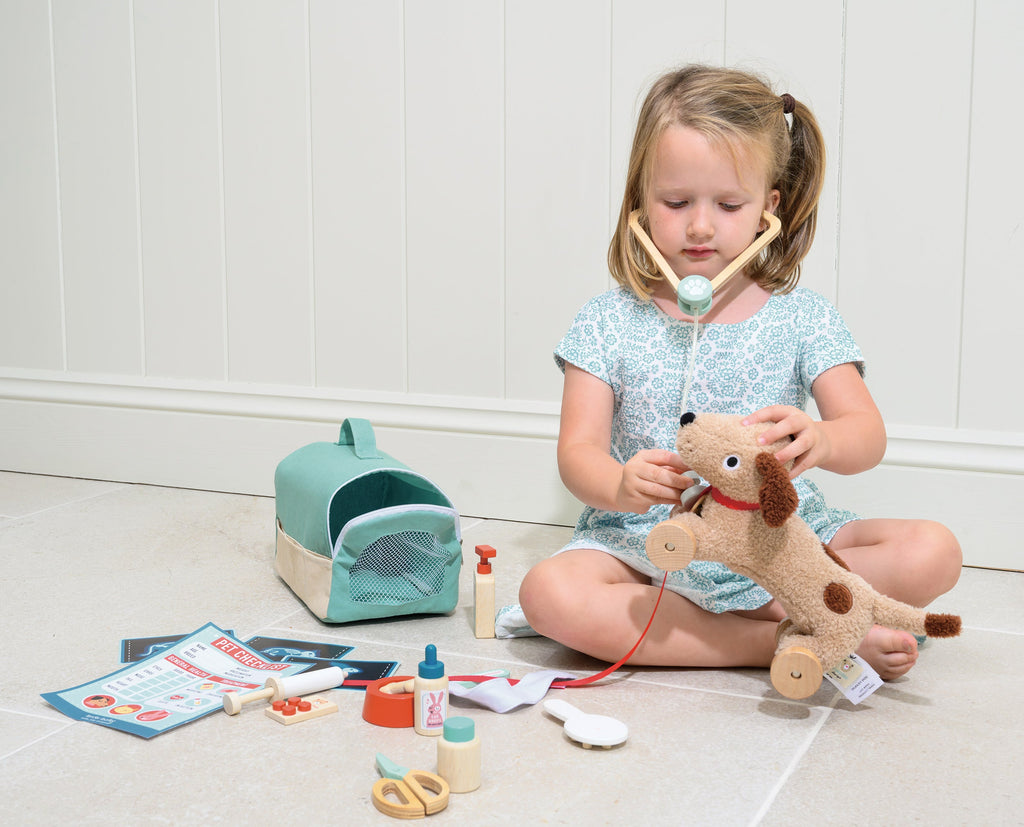 Animal Rescue Vet Case